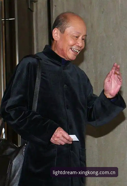 星空CN直播平台替代评测 79岁掌舵人再连任:弗洛伦蒂诺66冠王朝的星空评测视角